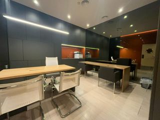 Miete Geschäftsraum in Avenida avenida de europa 11. Espacio exclusivo para tu negocio de lujo en la avenida de europ