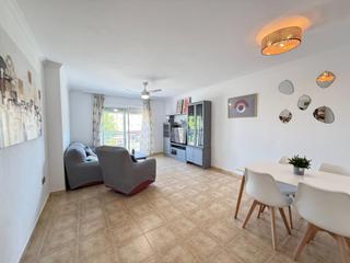 Affitto Appartamento in Guadalupe. Piso ideal para estudiantes! 3 dormitorios, 2 baños y garaje  ju