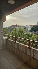 Affitto Appartamento in Infante-Juan Manuel. Piso reformado para estudiantesprofesionales sanitarios