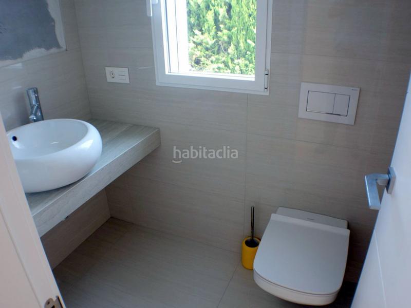 Foto 2b654f04-36d5-41e8-b87b-cad2daa48cb0. Chalet avec parking piscine dans Sierra Helada Benidorm