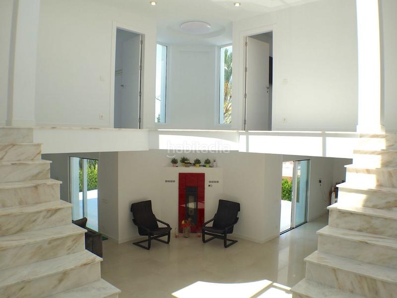 Foto 502daf7c-98d9-4ca1-9a8b-fd6b0f6123e8. Chalet avec parking piscine dans Sierra Helada Benidorm