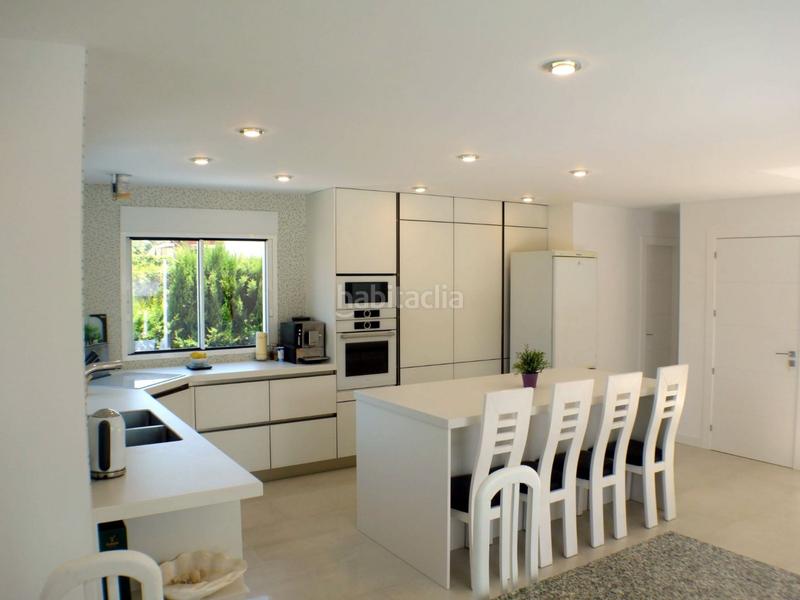 Foto 5a4aac25-fec1-4dee-a766-3a51cb73948e. Chalet avec parking piscine dans Sierra Helada Benidorm