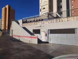 Parking coche en Juzgados - Plaza de Toros. Plaza de garaje subterránea en benidorm, zona centro - mercadona