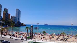 Pis a Playa Levante. Lujoso piso con 4 dormitorios en 1 línea playa levante con vista