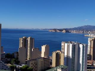 Apartament a Rincón Alto. Reformado apartamento con terraza acristalada 12 m2 y vistas esp