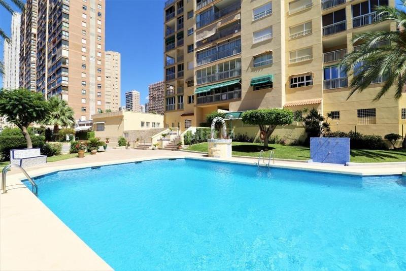 Foto 6786cdd8-d219-4265-98d6-ab38d0c11ce1. Apartment with heating parking pool in Sierra Helada Benidorm