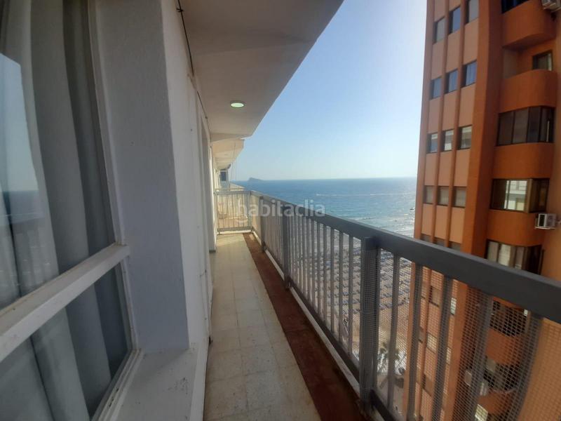 Foto 0afe8344-66b4-47e0-96a6-a32585f0d8f3. Apartamento  de dos dormitorios en primera linea de playa de levante con parking en Benidorm