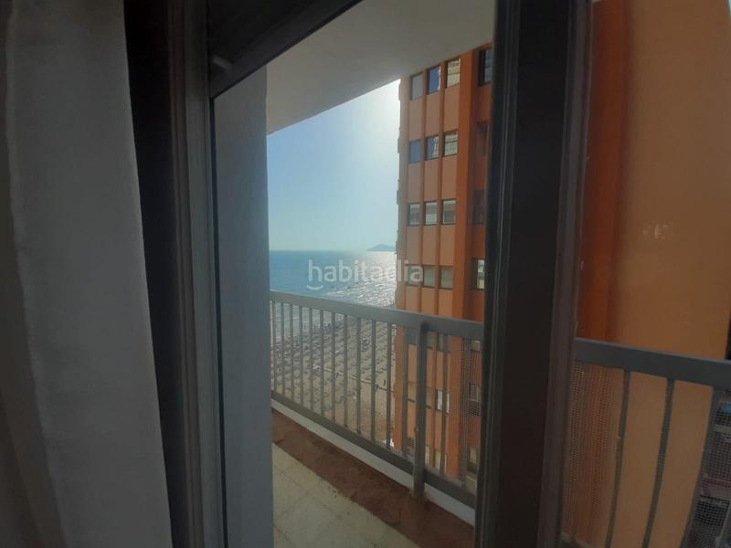 Foto 5b746d47-20fb-4e10-9e1f-0770a476c803. Apartamento  de dos dormitorios en primera linea de playa de levante con parking en Benidorm