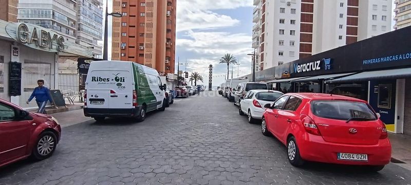 Foto 42f4a3bc-f7d5-4c8b-9621-62b2a5c91466. Local comercial a Playa Levante Benidorm