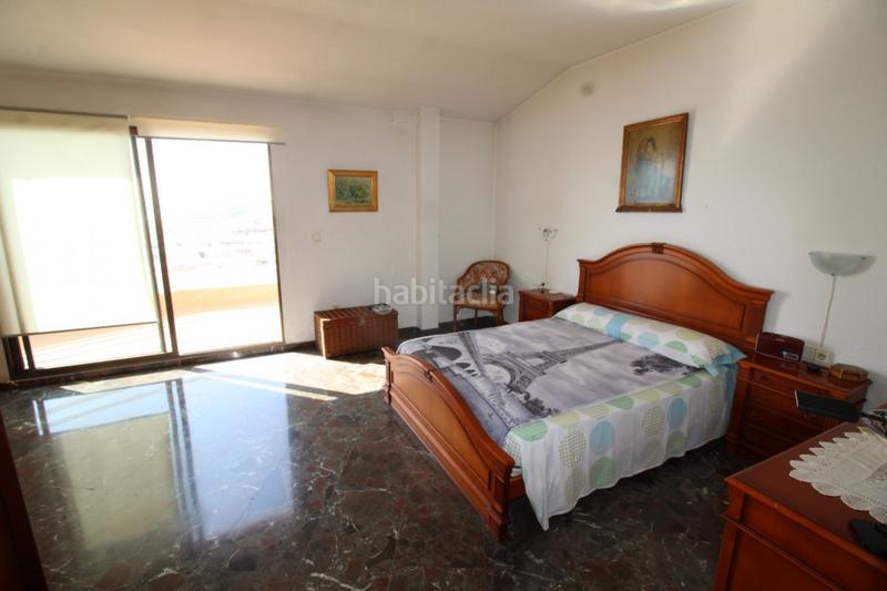 Foto 1f7c0330-3bd9-4fbd-8492-cdb0c2051300. Àtic amb aparcament piscina a Playa Levante Benidorm