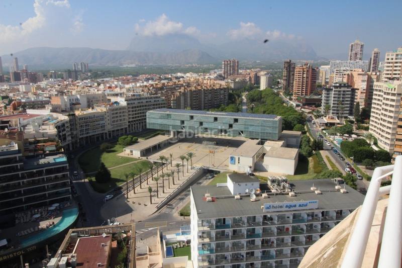 Foto f8dc6f4b-69cd-4c48-82ca-5f7842314bc4. Àtic amb aparcament piscina a Playa Levante Benidorm