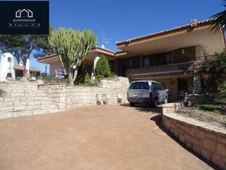 Xalet a Urbanizaciones. Chalet independiente con 1200 m de parcela , vivienda y casa de