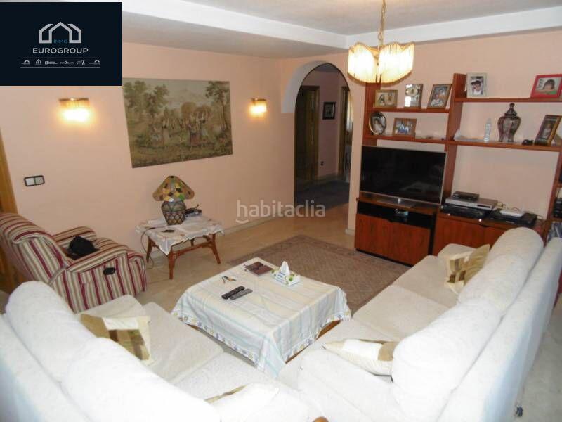 Foto 4254679c-9fc5-4b9d-8eaa-99149b35ab94. Chalet con riscaldamento parcheggio piscina in Urbanizaciones Benidorm