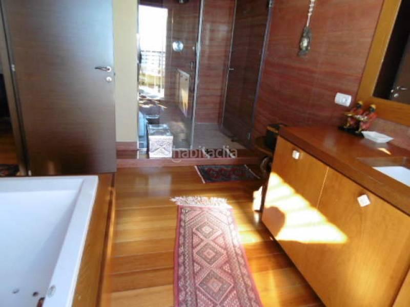 Foto 245f71cc-915d-4e20-a5f8-d13831539558. Penthouse with pool in Playa Poniente Benidorm