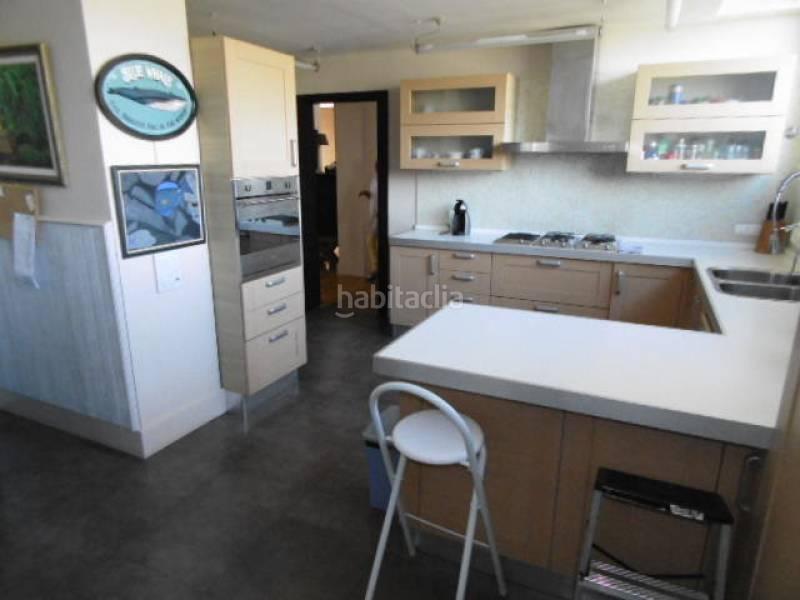 Foto 24ab853e-f74e-449d-93df-d225d8bcbb29. Penthouse with pool in Playa Poniente Benidorm