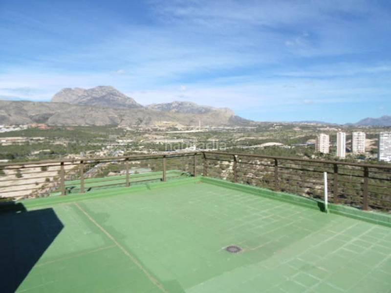 Foto 5c564290-a192-41ab-9230-7b08c83600df. Penthouse with pool in Playa Poniente Benidorm