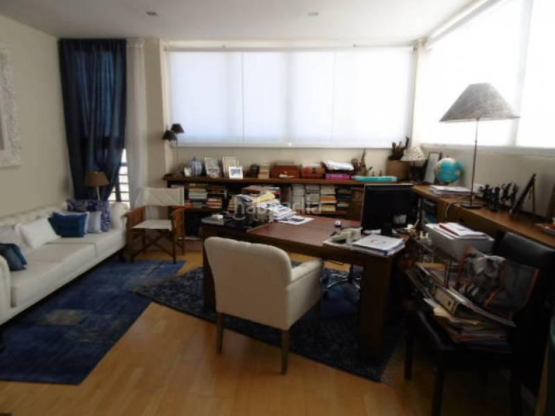 Foto a555a65d-5c69-49e9-af04-380ab00d350b. Penthouse with pool in Playa Poniente Benidorm