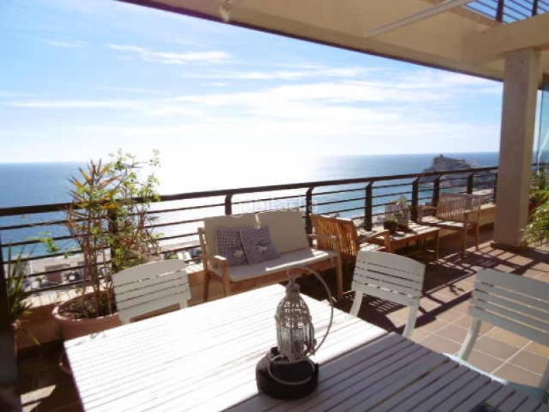 Foto a804752d-fde0-43ec-b546-fa22c671cd7d. Penthouse with pool in Playa Poniente Benidorm