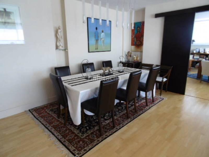 Foto ea27d9e1-0714-45f7-8e58-d5f0ade2e308. Penthouse with pool in Playa Poniente Benidorm