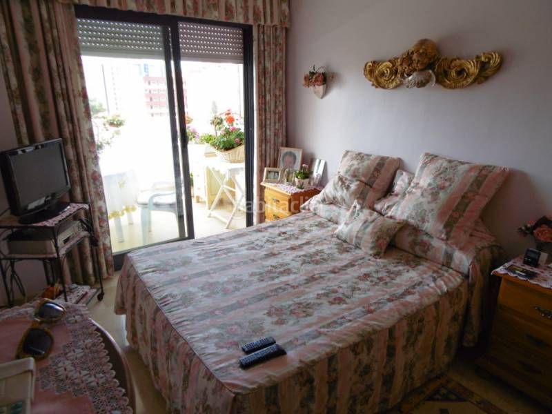 Foto 4d5e06c7-2d68-451b-b74e-5eba57dd65fd. Apartament amb calefacció aparcament piscina a Levante Alto Benidorm