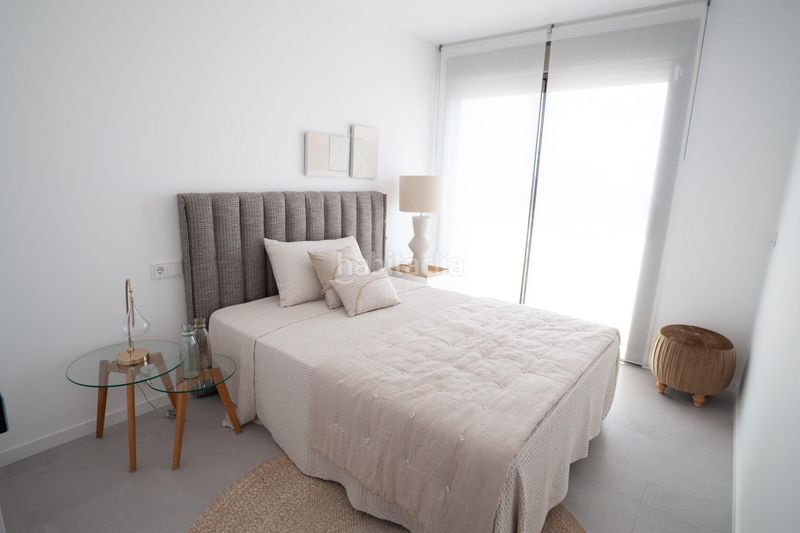 Foto df5ad5d7-f3fe-4e9c-a29f-d20ef88eeaef. Apartament amb aparcament piscina a balcón de Finestrat-terra marina Finestrat