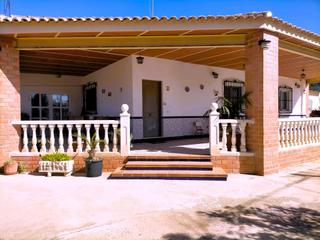 Masia a Juzgados - Plaza de Toros. Chalet independiente en zona nuevos juzgados.www.eurocenterinmob