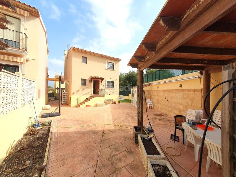 Foto 5c2fbb0f-386c-4b3f-a295-8ab4b24f8947. Chalet se vende chalet de 5 dormitorios con piscina propia en alfas del pi sevendgroup.com en Alfàs del Pi (l´)