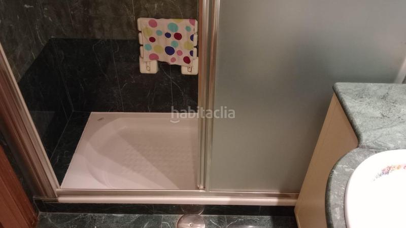 Foto 2ce497ae-3451-4a3c-a261-a287575b3f84. Piso amplio reformado piso con vistas panorámicas en zona poniente. en Benidorm