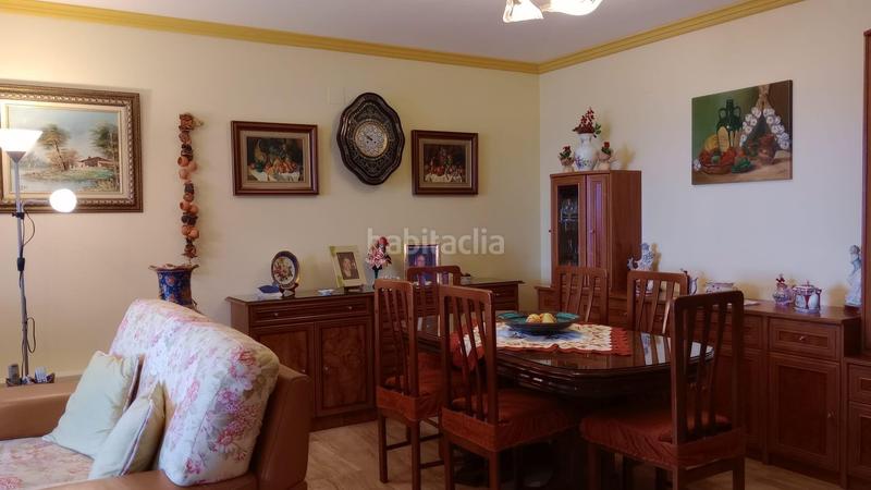 Foto b36c7cc4-5160-4d70-bd0b-ae797566ad20. Piso amplio reformado piso con vistas panorámicas en zona poniente. en Benidorm