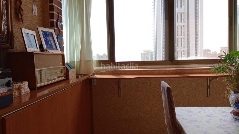 Foto ce96184a-1ced-497d-969a-e17e1224e0a0. Piso amplio reformado piso con vistas panorámicas en zona poniente. en Benidorm