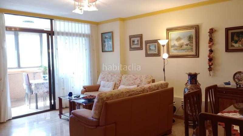 Foto f191c199-b3ab-4c16-b125-63f53f87df31. Piso amplio reformado piso con vistas panorámicas en zona poniente. en Benidorm