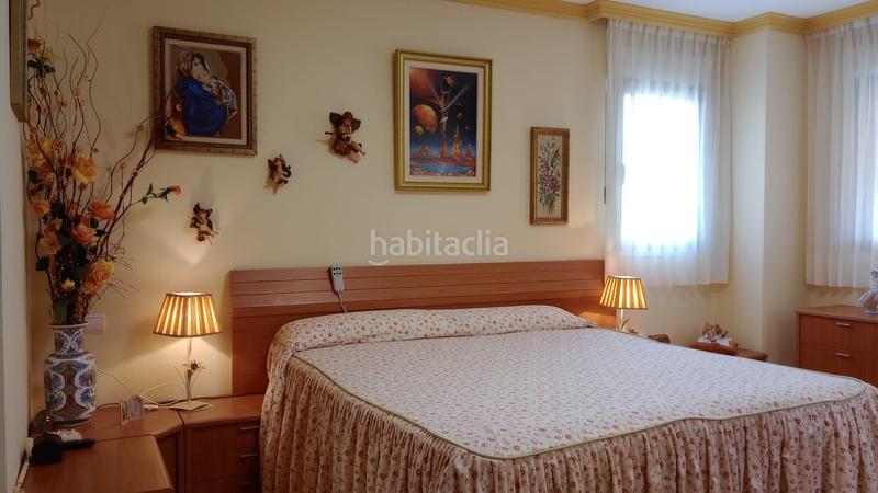 Foto f7bd075f-0e8c-466b-b838-1f38d6da6331. Piso amplio reformado piso con vistas panorámicas en zona poniente. en Benidorm