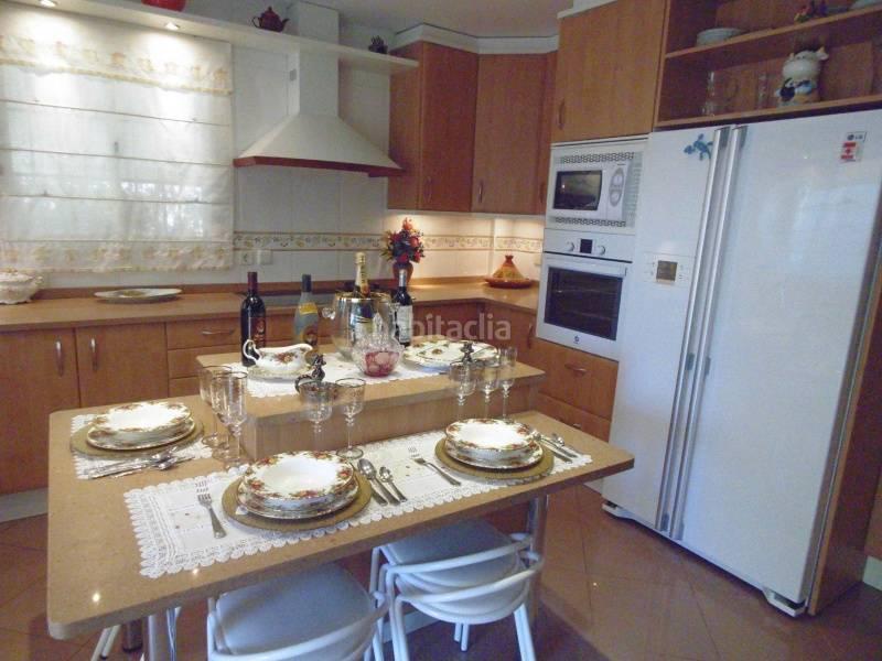 Foto 97f12f99-a188-4456-8a68-3e8bcdae7568. Chalet avec piscine dans Sierra Helada Benidorm