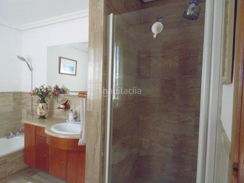 Foto c82fdcc2-709b-4c6b-b798-5055f112b0a1. Chalet avec piscine dans Sierra Helada Benidorm