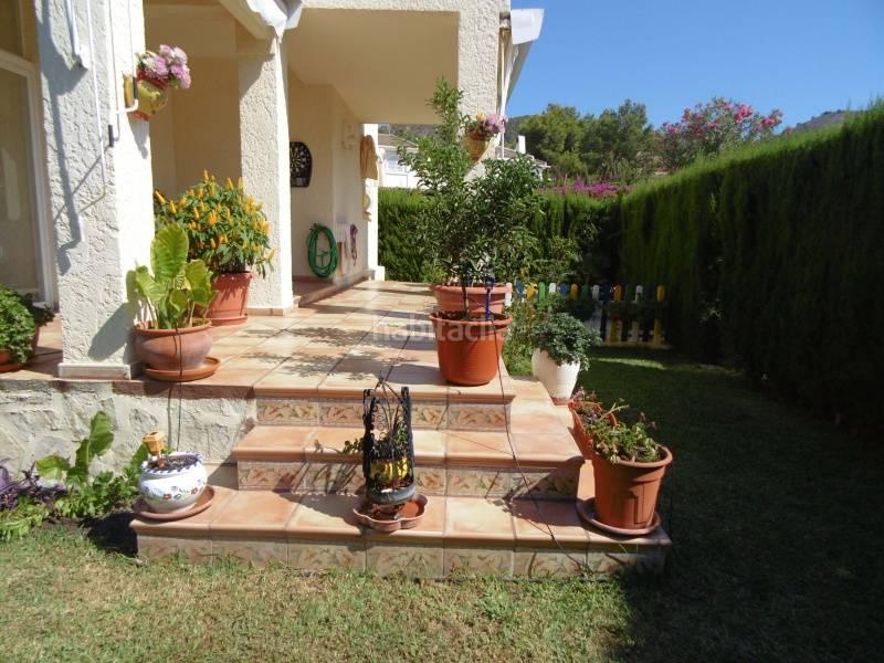 Foto fd47d8c4-0712-440e-b253-0249030f6c08. Chalet avec piscine dans Sierra Helada Benidorm