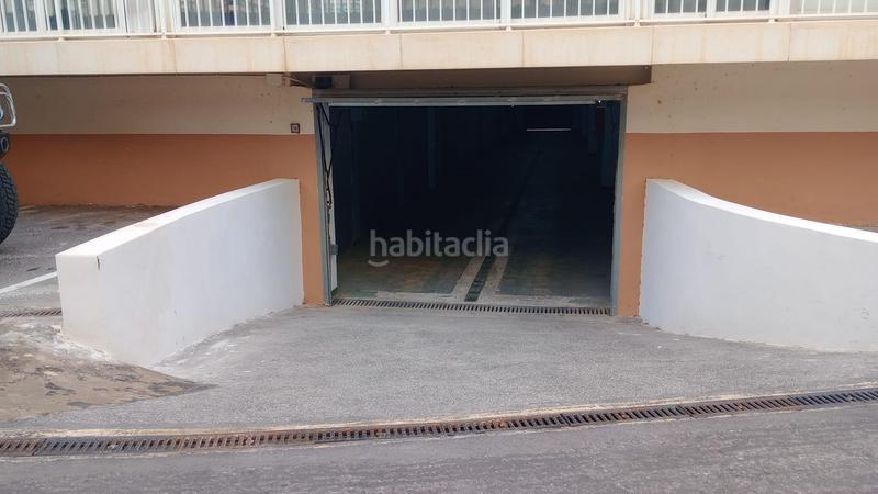 Foto 05082551-f69c-462f-9014-bf6a22eec718. Parking voiture dans Playa Levante Benidorm