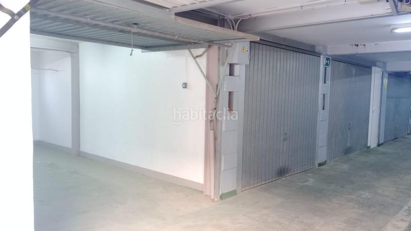 Foto 3bb65a78-fcf1-4710-ba41-e10d7fd59836. Parking voiture dans Playa Levante Benidorm