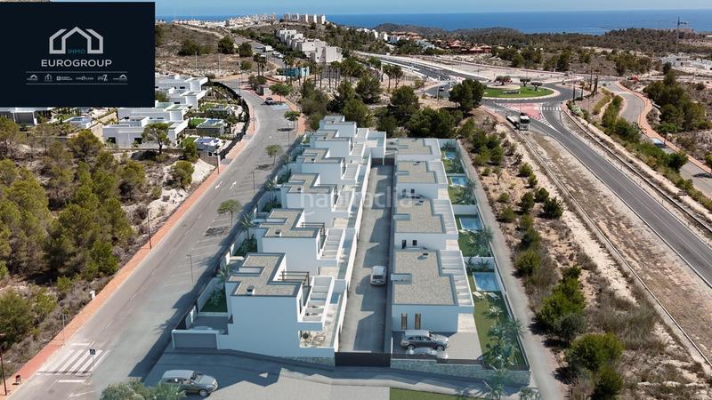 Foto c2409afd-3b25-45ab-88e2-8cf822c30875. Chalet con riscaldamento parcheggio piscina in Finestrat pueblo Finestrat