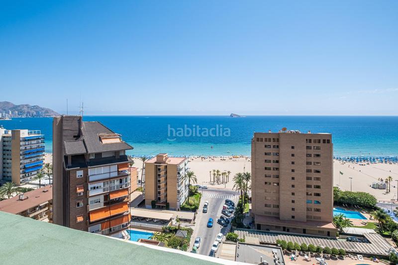 Foto 08190b76-b950-4c6b-839e-f81562038684. Ático  en segunda línea de Playa Poniente con vistas panorámicas al mar, a la playa y a la ciudad. en Benidorm