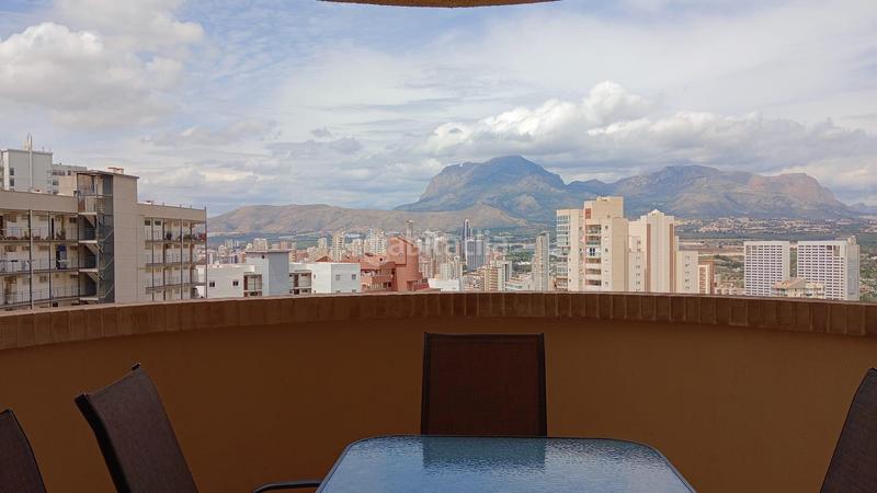 Foto 01ad19fe-88db-4cef-96db-cdb1a3924e59. Piccolo appartamento con riscaldamento parcheggio piscina in Benidorm