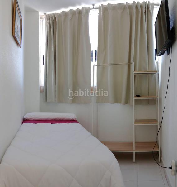 Foto 53a1ea7c-4bec-436f-9576-8b3c9be645dd. Piccolo appartamento con riscaldamento parcheggio piscina in Benidorm