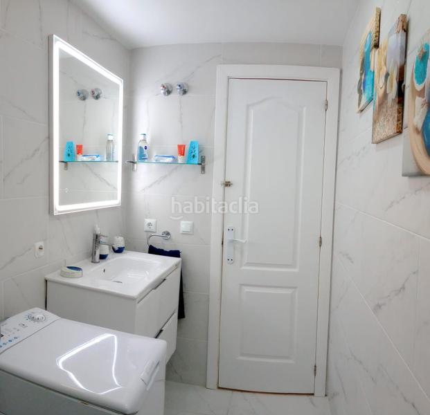 Foto c91528b8-9c47-47ad-b22f-3966293469db. Piccolo appartamento con riscaldamento parcheggio piscina in Benidorm