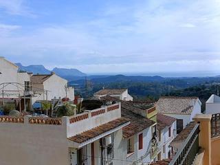 Masia a La Nucia Pueblo. Se vende casa independiente en la nucia pueblo.www.eurocenterinm