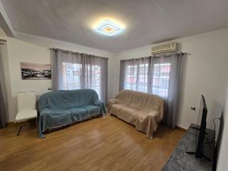 Appartement à Playa Levante. Piso en plena plaza triangular benidorm! www.euroloix.com