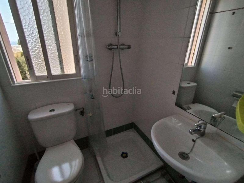 Foto a0d8a290-3d37-40d4-86df-ed164b5f341c. Piso amplio piso con gran terraza y vistas preciosas al mar en zona rincon de loix. en Benidorm