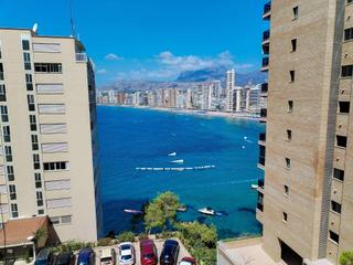 Apartament a Rincón Alto. Apartamento de esquina con terraza 15 m acristalada y vistas bon
