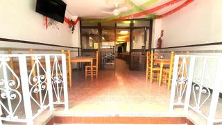 Local Comercial a Centro Urbano. Se vende local comercial, zona marques de comillas.  www.eurocen