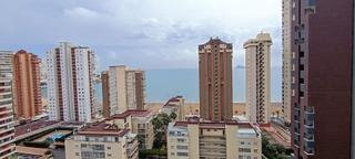 Apartament a Playa Levante. Fantástico apartamento de un dormitorio con vistas al mar y pisc
