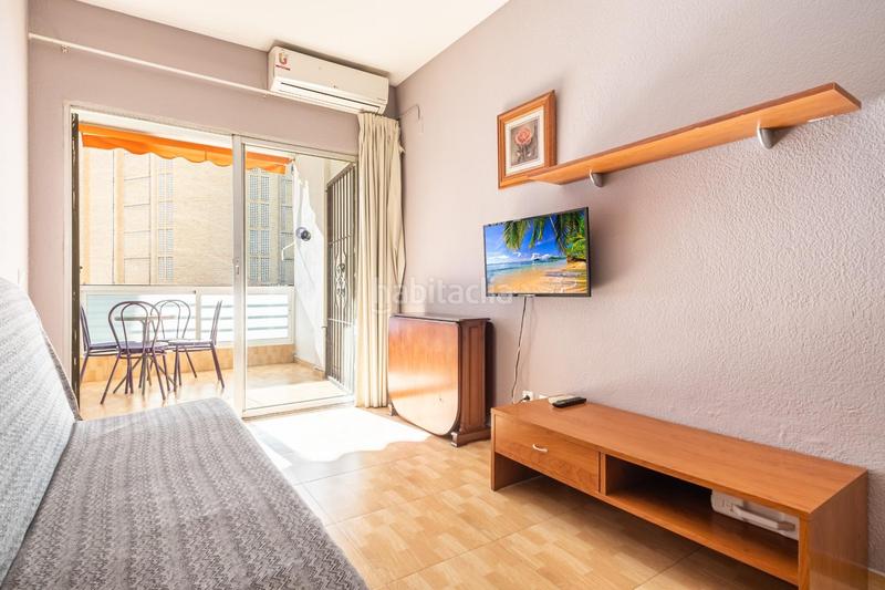 Foto 947077ee-af2c-4c0a-9efd-f382f6473fd0. Apartament amb calefacció aparcament piscina a Levante Alto Benidorm