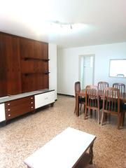 Piso en Centro Urbano. Se vende piso de tres dormitorios en el centro de benidorm.  www